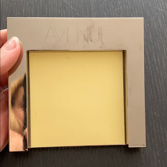Avenue Silver Post It Holder - Picture 2 of 3